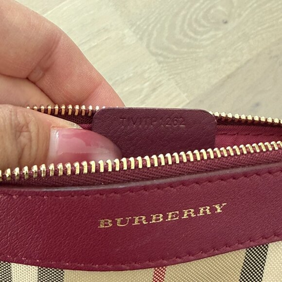 Burberry burgundy zip card holder with leather trim - Picture 4 of 6